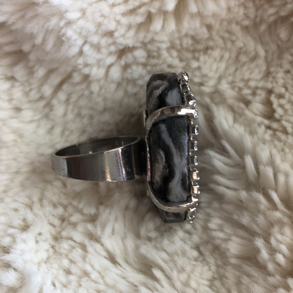 Quartz and Rhinestone Cocktail Ring - Picture 4 of 4